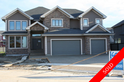 Magrath House: Summit Views 6 bedroom