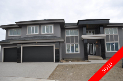 Magrath House: Summit Views 6 bedroom